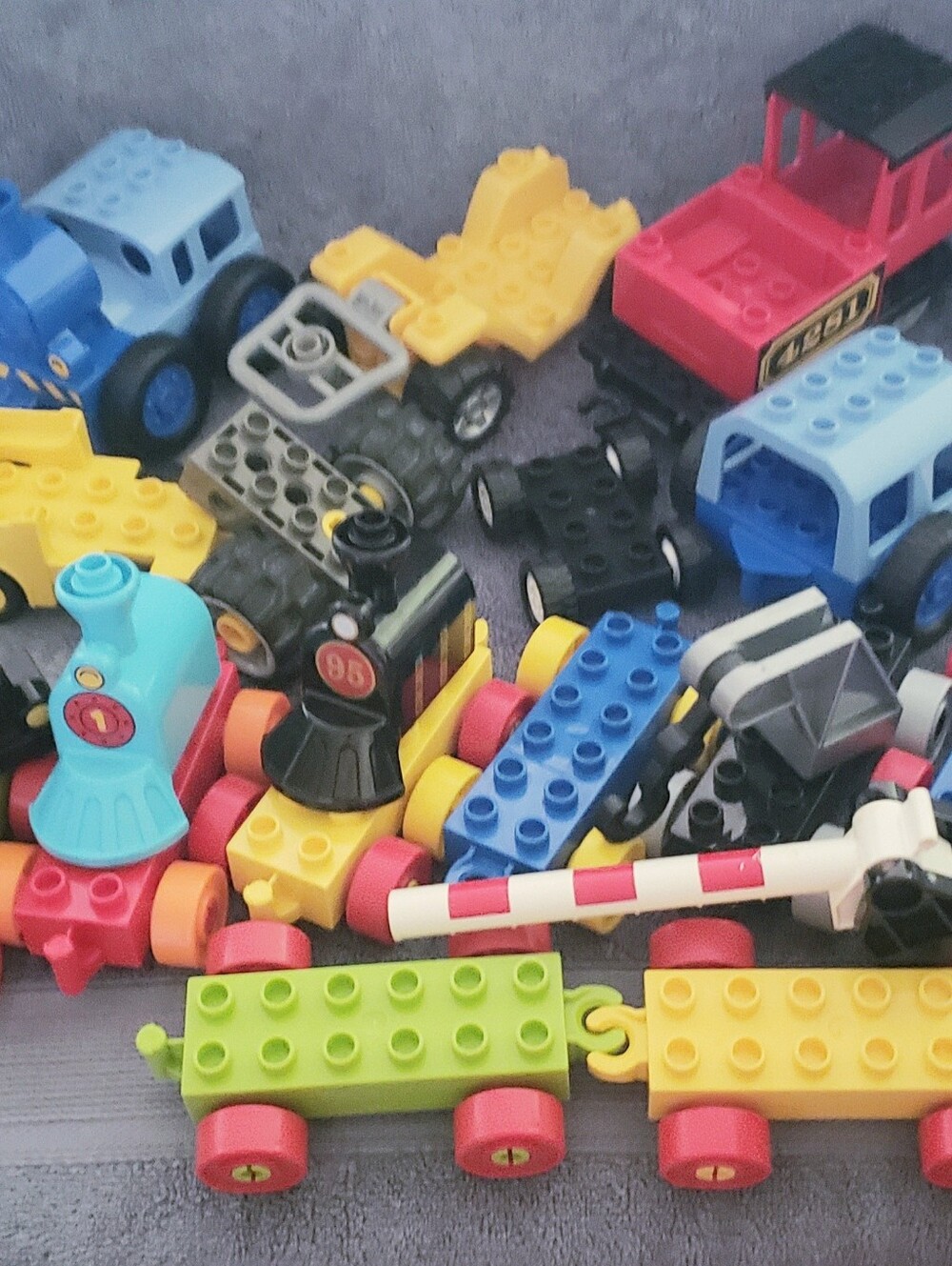 Lego+Lego Duplo Lot  Cars Bases  Vehicle w/  wheels Parts
